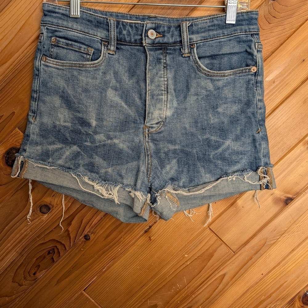 Pilcro Classic Blue Frayed Jean Shorts Size 28